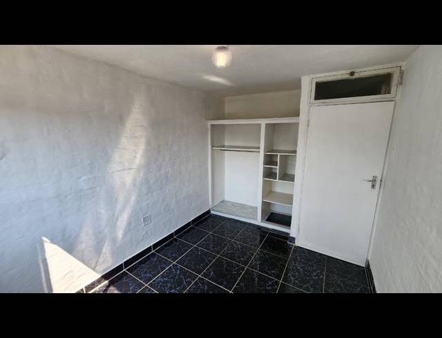 3 BEDROOM APARTMENT FOR SALE IN OVERPORT